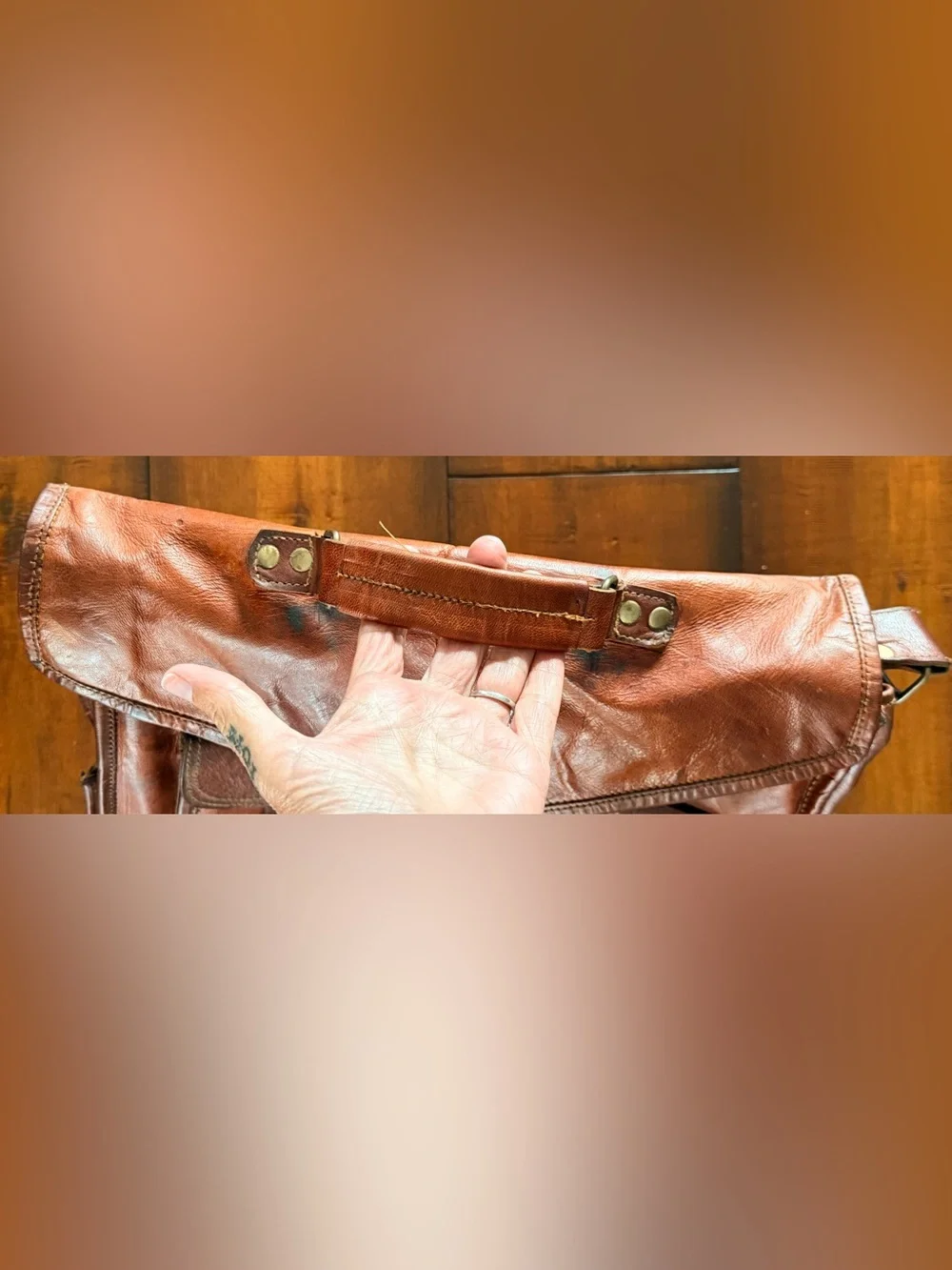 Very Vintage Leather Messenger Bag - Brown TLC